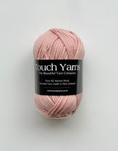 Load image into Gallery viewer, pure merino 8ply - peony